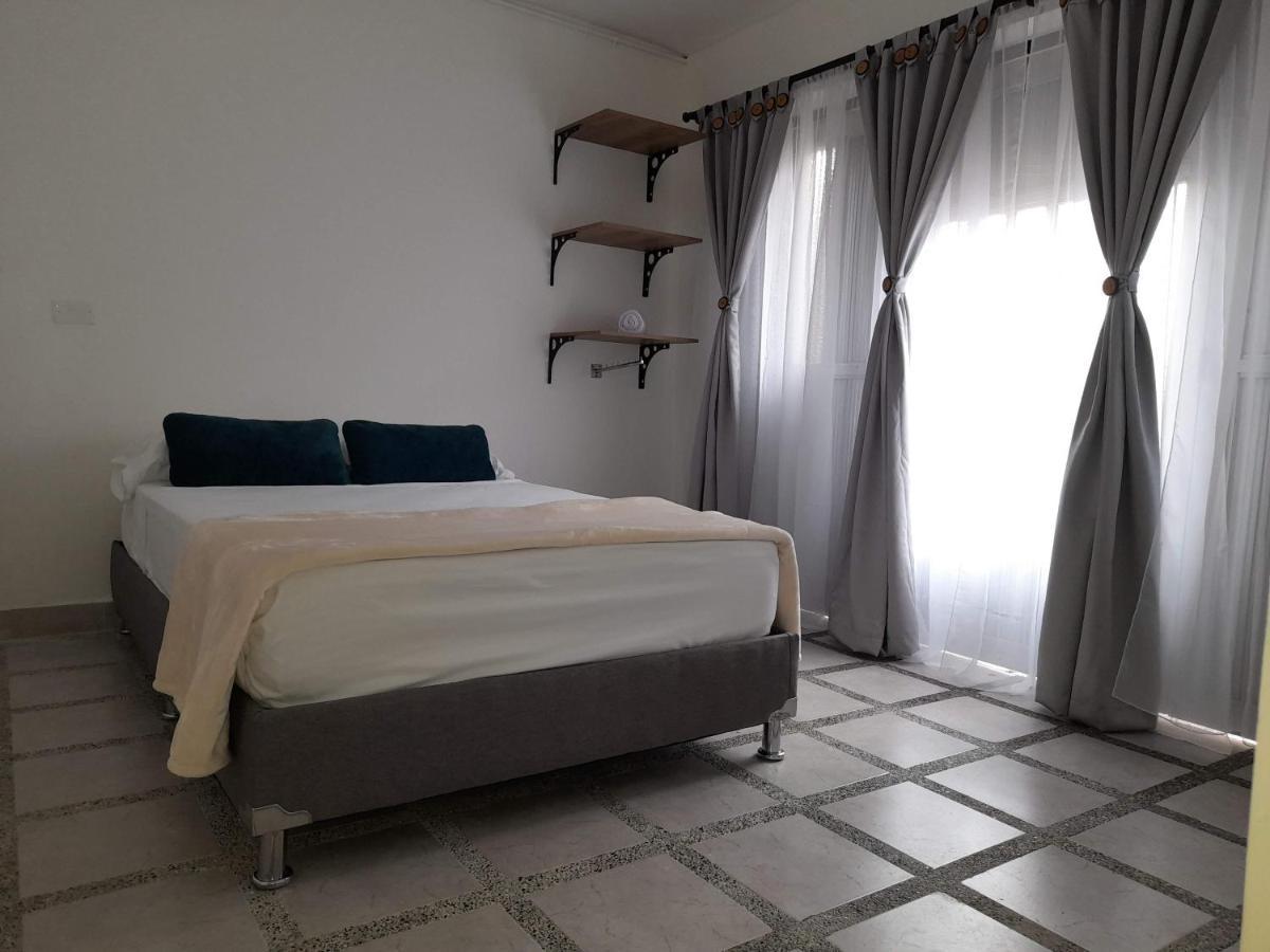 Road Living Home Медельин Экстерьер фото