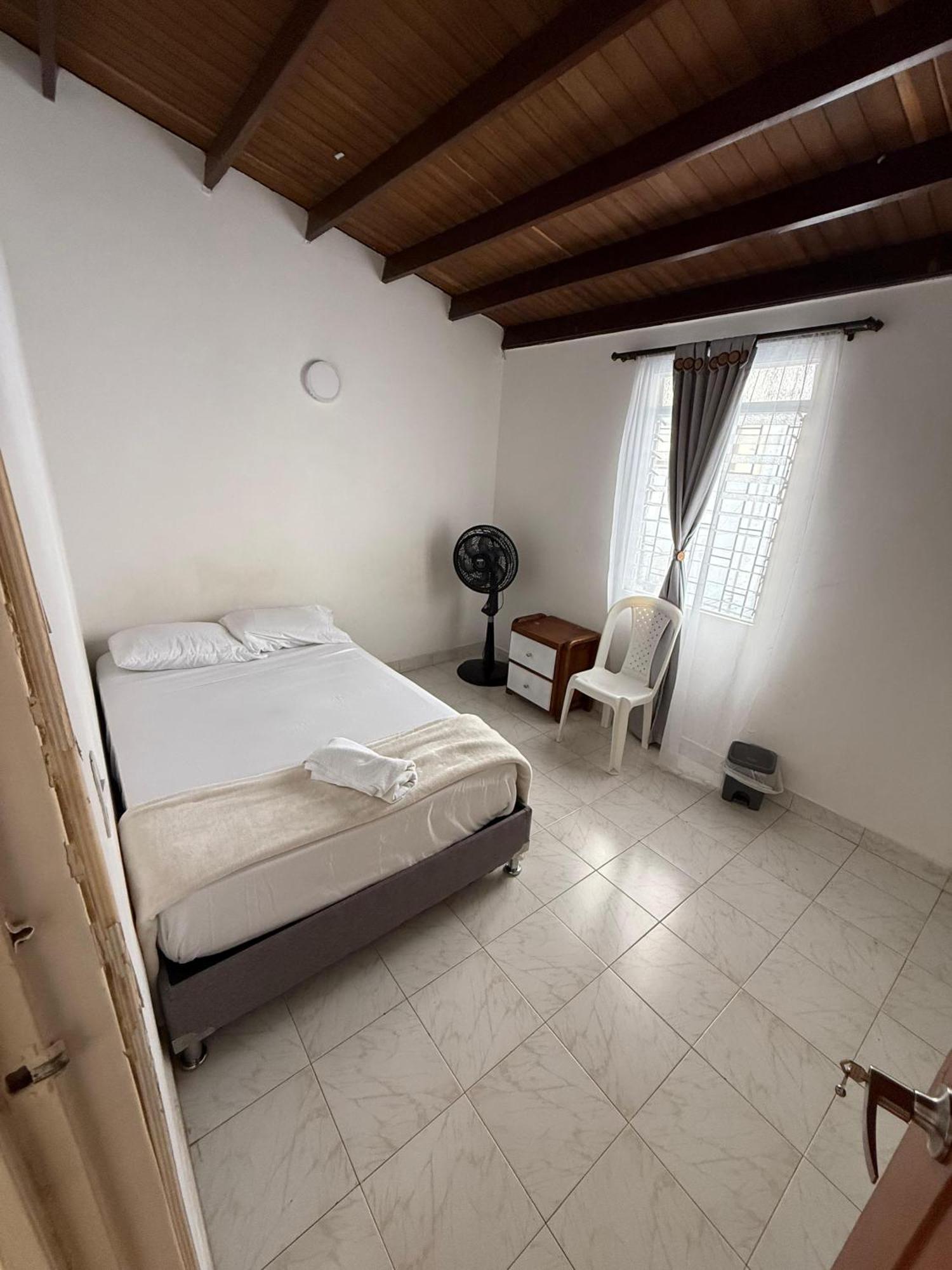 Road Living Home Медельин Экстерьер фото